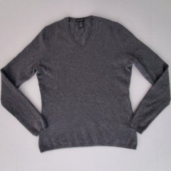 2-Ply Cashmere Sweater Classic Gray V-Neck Pullover Only Mine Sz S Old Money - Picture 3 of 7